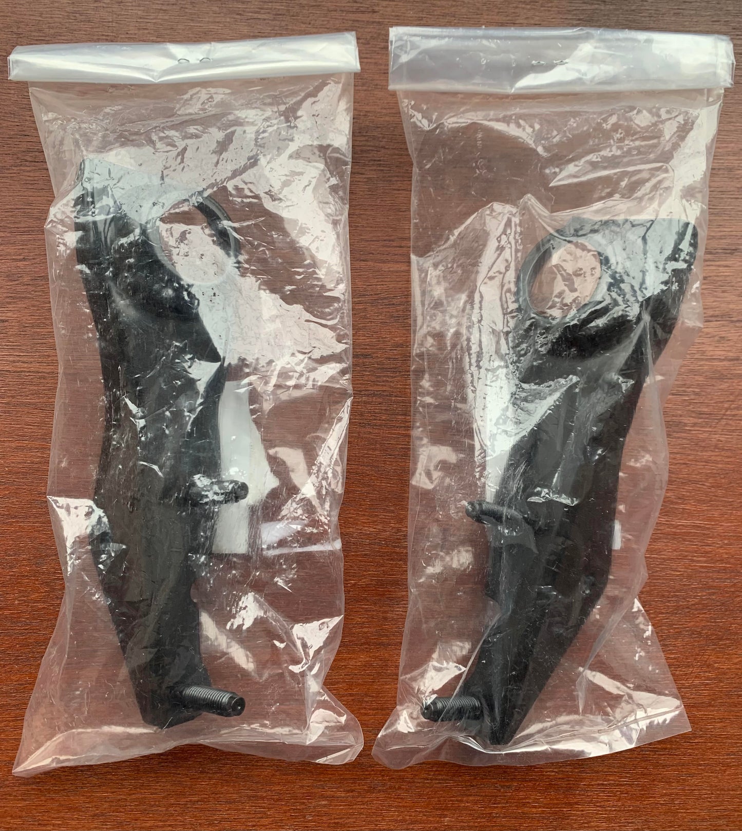 Nissan Skyline GTR R34 BNR34 Intercooler Lower Bracket Pair Set NEW OEM 99-02