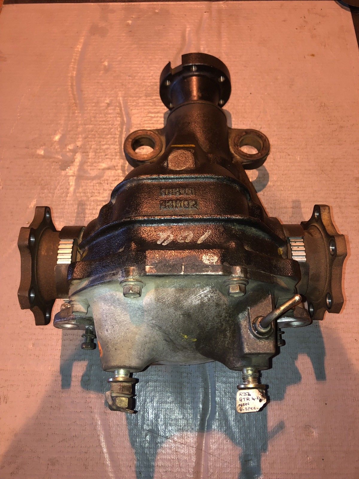 Nissan Skyline GTR R33 NON V-Spec Rear Differential Diff 4.11 Ratio 43,000 Miles