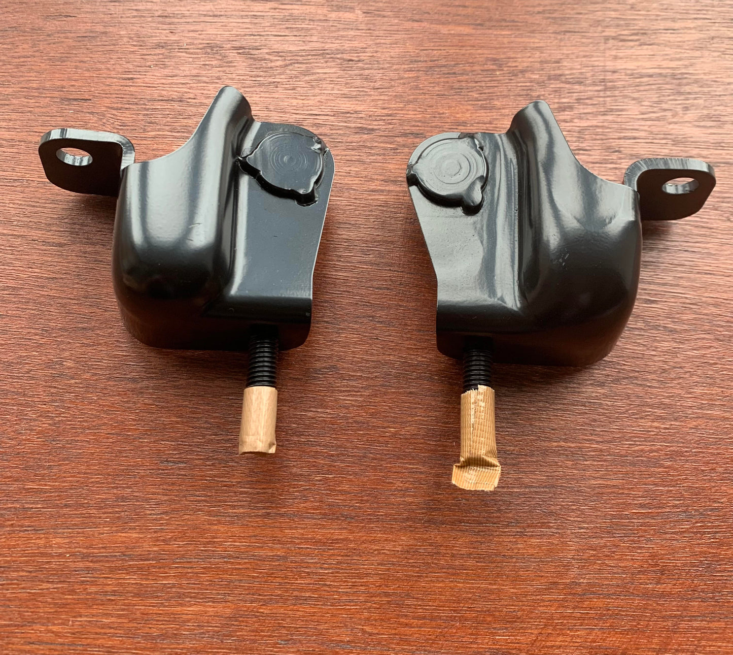 Nissan Skyline GTR R34 BNR34 Intercooler Lower Bracket Pair Set (1) NEW OEM 99-02