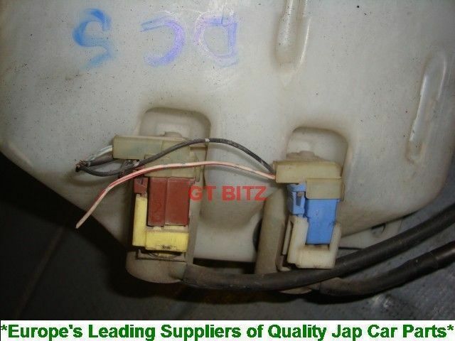 Honda Integra DC5 Windscreen Washer Bottle Wiper Washer Tank + Motors