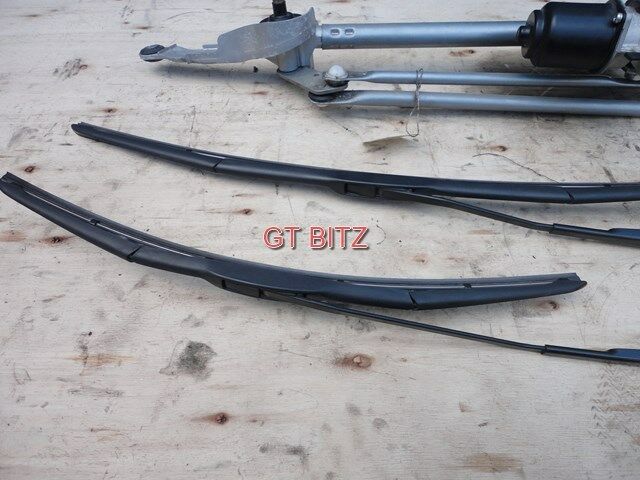 NEW Subaru Legacy Outback 2010 - 2013 LHD Front Windscreen Wipers & Motor