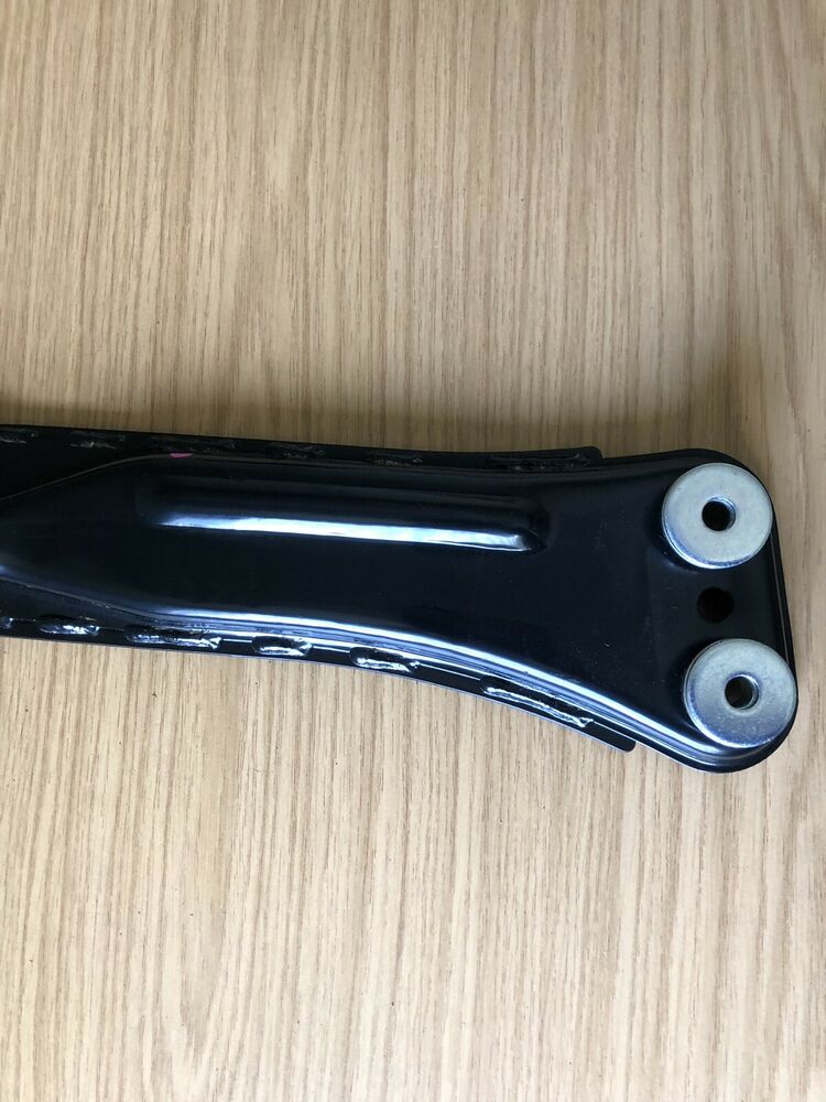 NEW Nissan Skyline GTR R34 Getrag 6 Speed Gearbox Cradle Mount Cross Member & Bushes