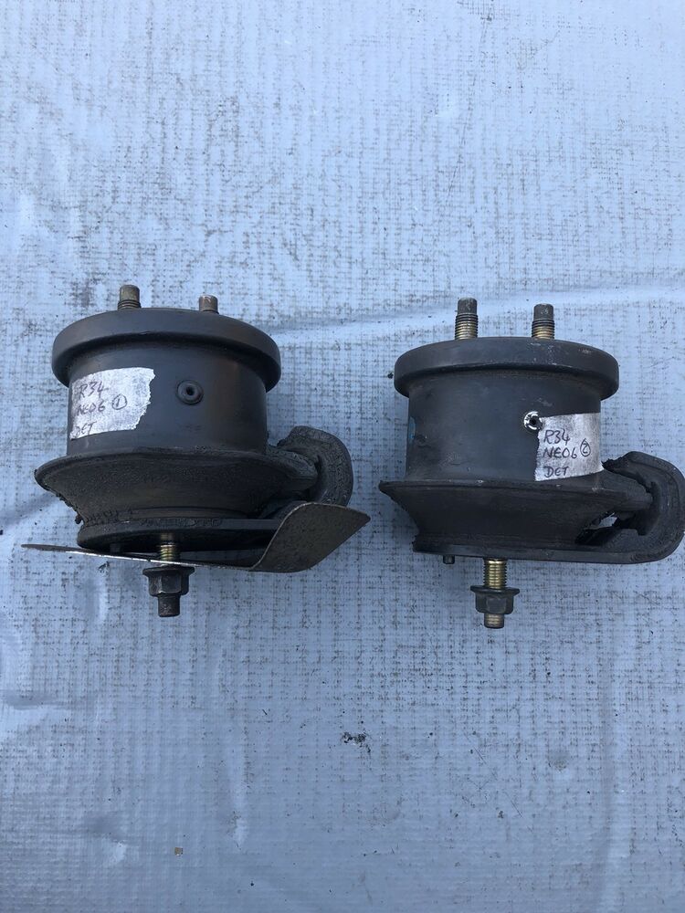 2x Nissan Skyline GTT GT-T R34 NEO6 RB25DET Rubber Engine Mounts