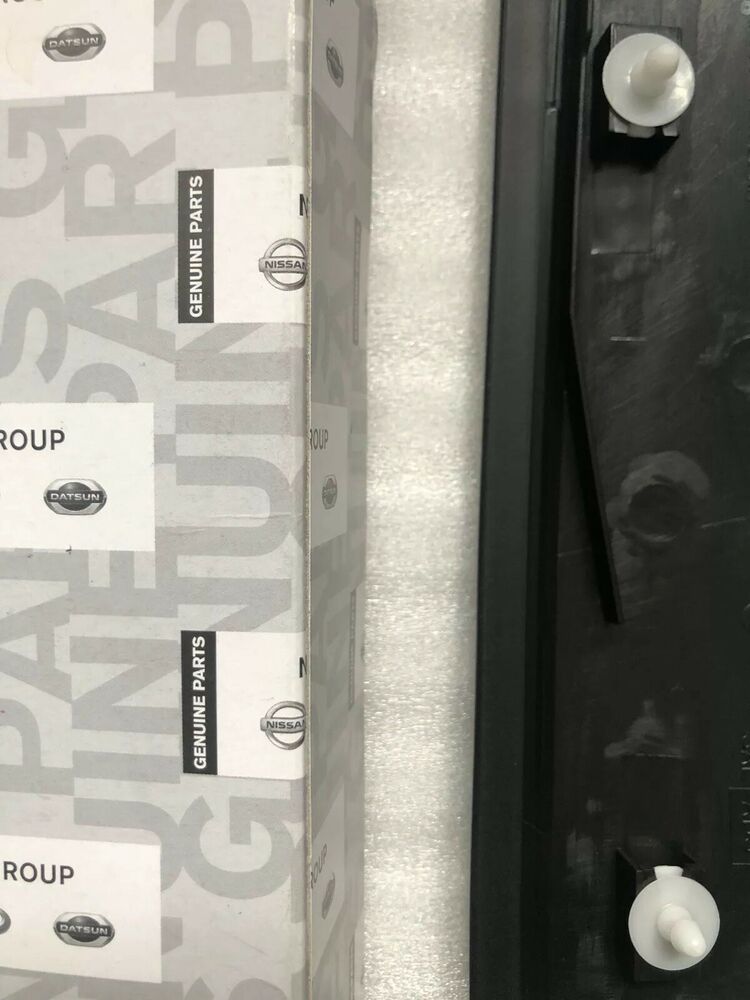 NEW Skyline GT-T GTR R34 Door Pillar B Cover Trim & Clips Passenger LEFT