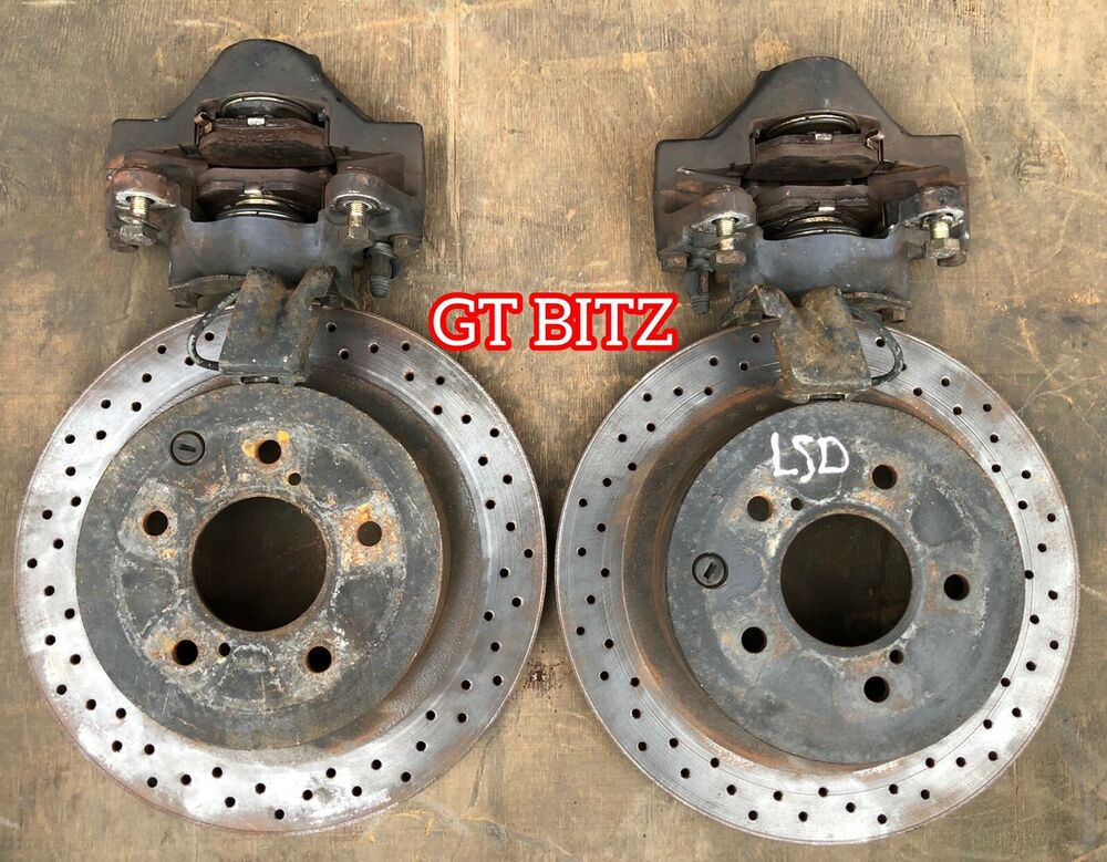 Skyline GTR R32 BNR32 Rear Brake Calipers Discs & Pads Set