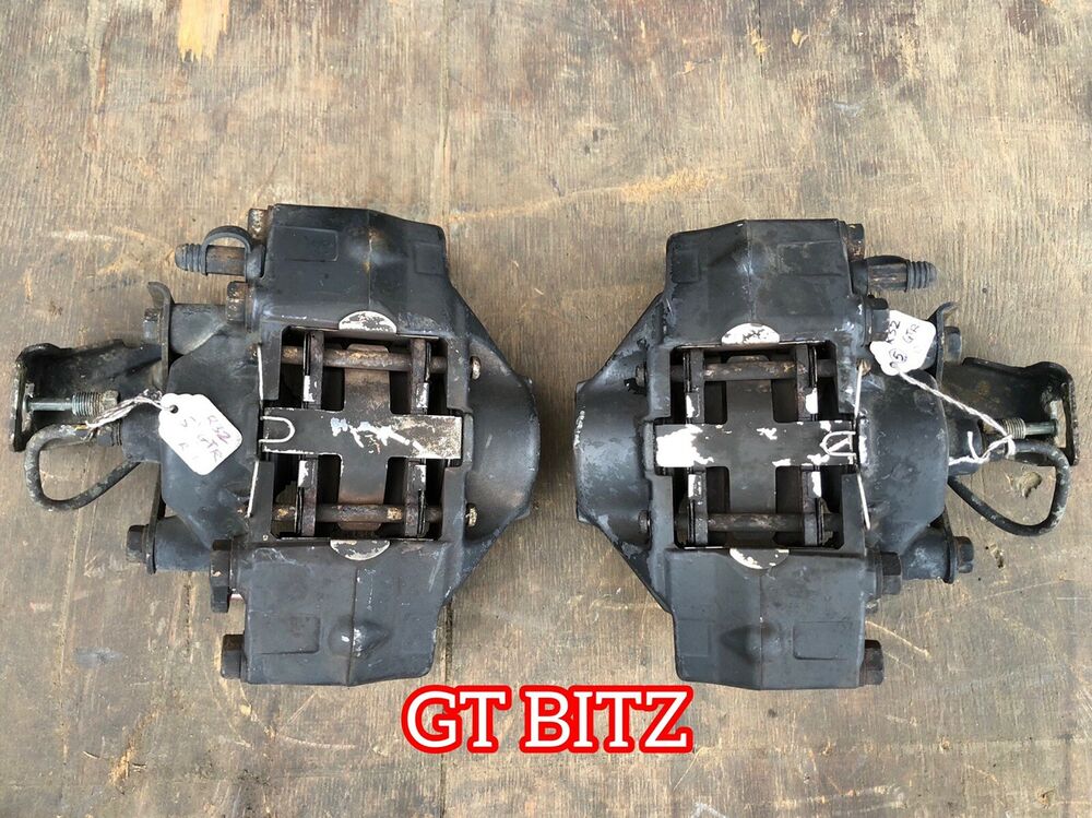 Skyline GTR R32 BNR32 Rear Brake Calipers Discs & Pads Set