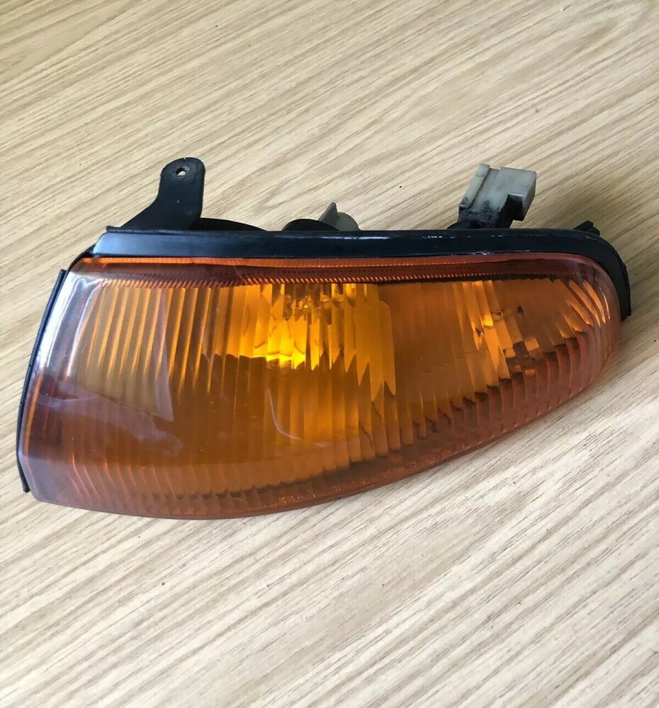 Nissan Skyline GTR R32 Front Left Indicator Flasher & Bulb Holder Harness