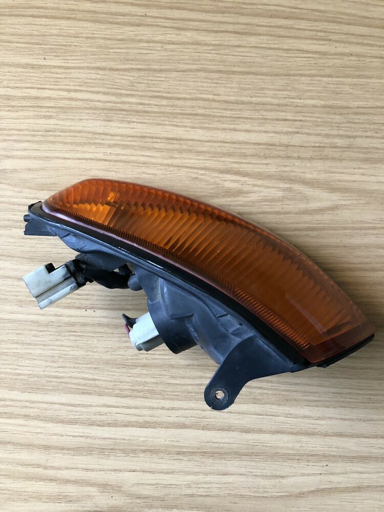 Nissan Skyline GTR R32 Front Left Indicator Flasher & Bulb Holder Harness