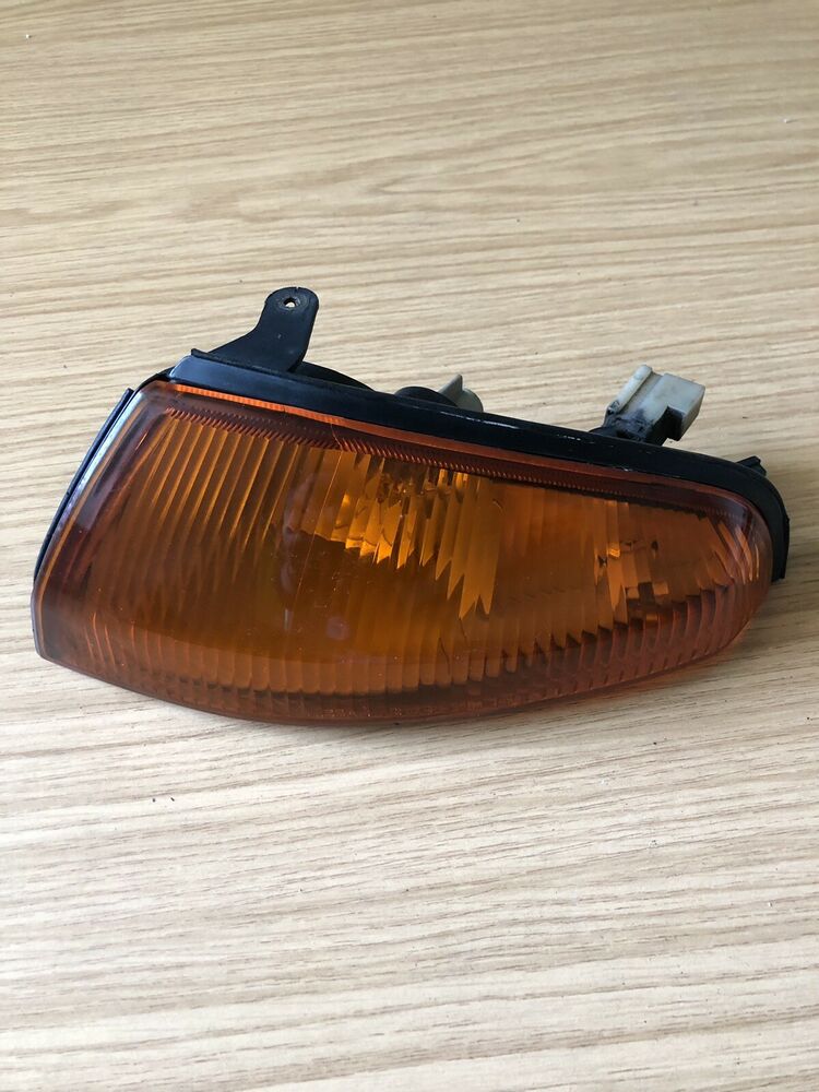 Nissan Skyline GTR R32 Front Left Indicator Flasher & Bulb Holder Harness