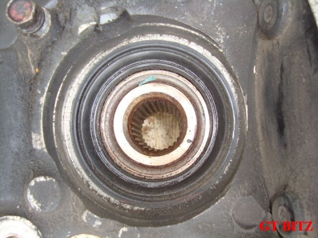 Nissan Skyline GTR R32 Front Right OS Wheel Hub & Knuckle