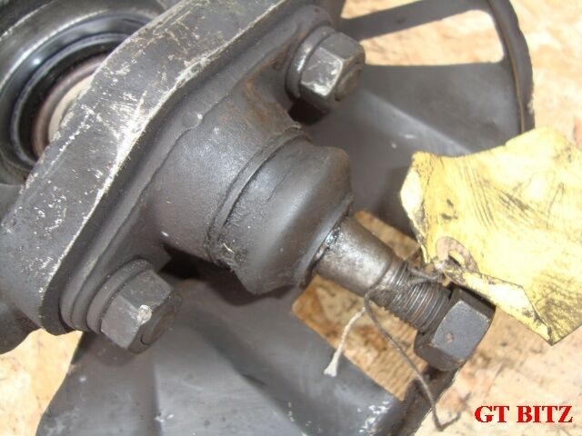 Nissan Skyline GTR R32 Front Right OS Wheel Hub & Knuckle