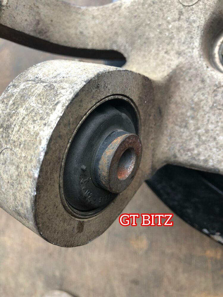 Nissan Skyline GTR R33 GTR R34 Wheel Hub & Knuckle Rear Left NS Good Bearing