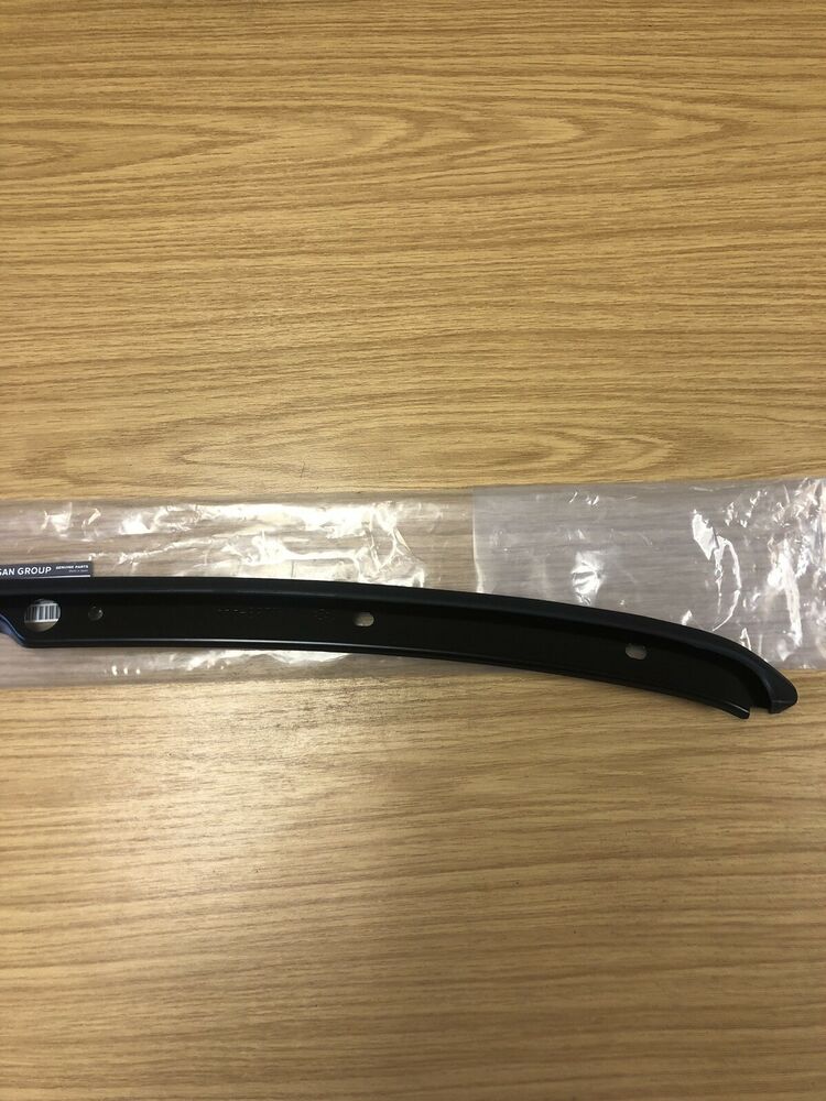 NEW Skyline R34 GTR Front Bumper Grill Retainer Bonnet Weather Rubber Strip