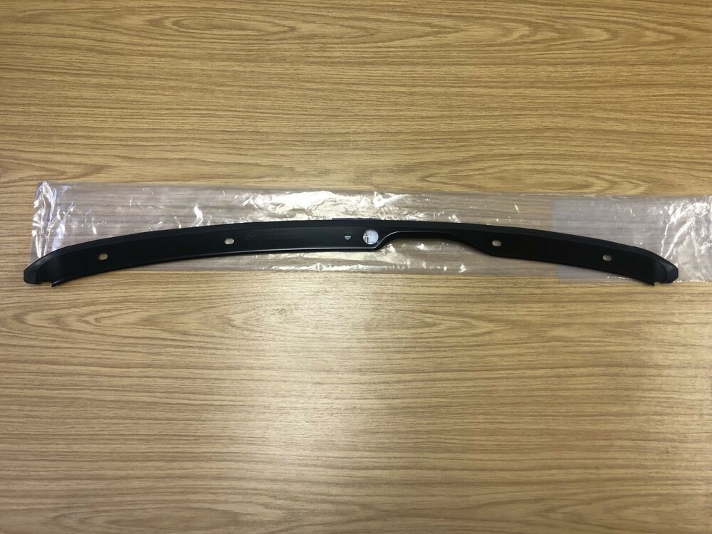 NEW Skyline R34 GTR Front Bumper Grill Retainer Bonnet Weather Rubber Strip