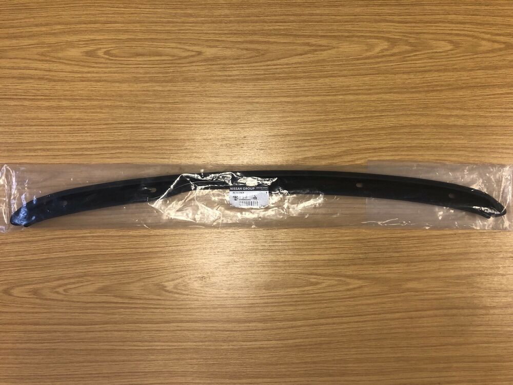 NEW Skyline R34 GTR Front Bumper Grill Retainer Bonnet Weather Rubber Strip