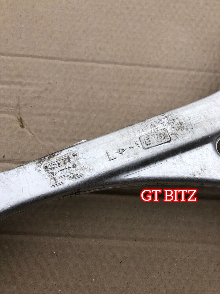 Nissan Skyline GTR R34 Front Lower Right Arm Wishbone