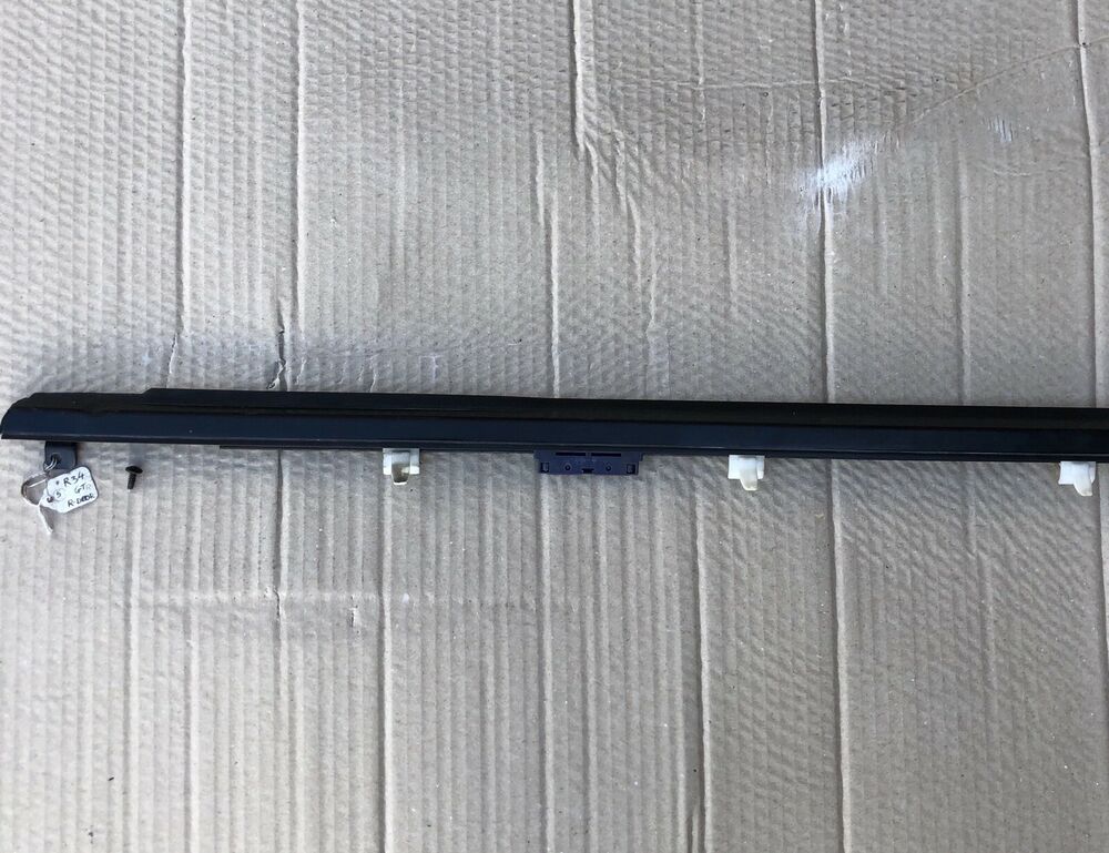 Nissan Skyline GTR GTT R34 Door Window Outer Weather Strip Moulding Trim Seal RH