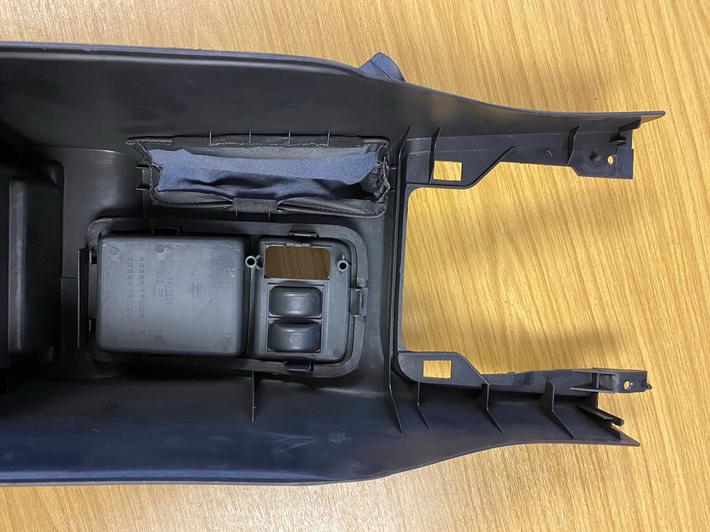 Nissan Skyline GTR R33 BCNR33 Centre Front Floor Storage Box Assembly 95-98