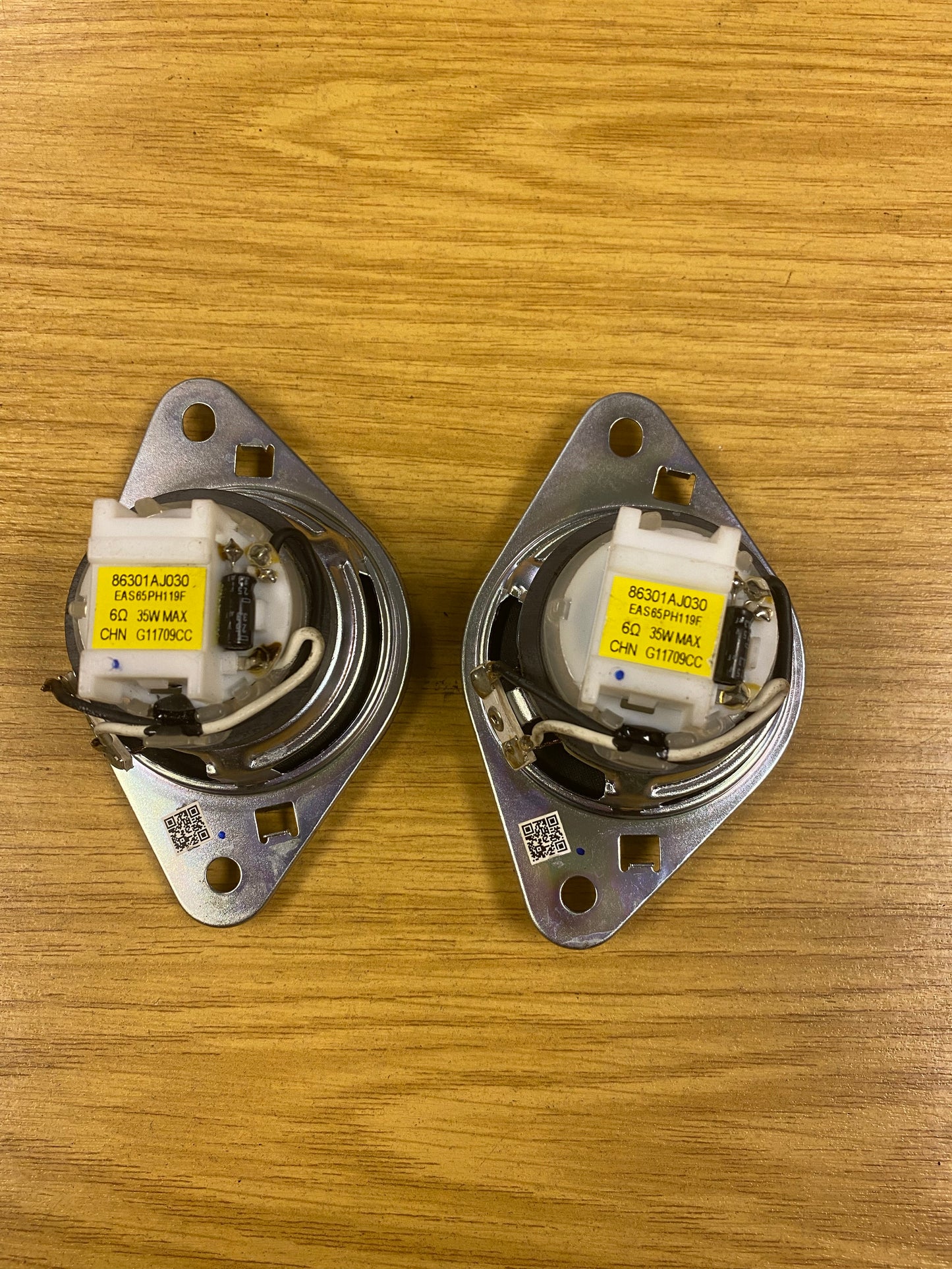 Pair of Subaru Legacy Outback MK4 (BR) 2.0D Tweeter Speakers UK 2010-2014