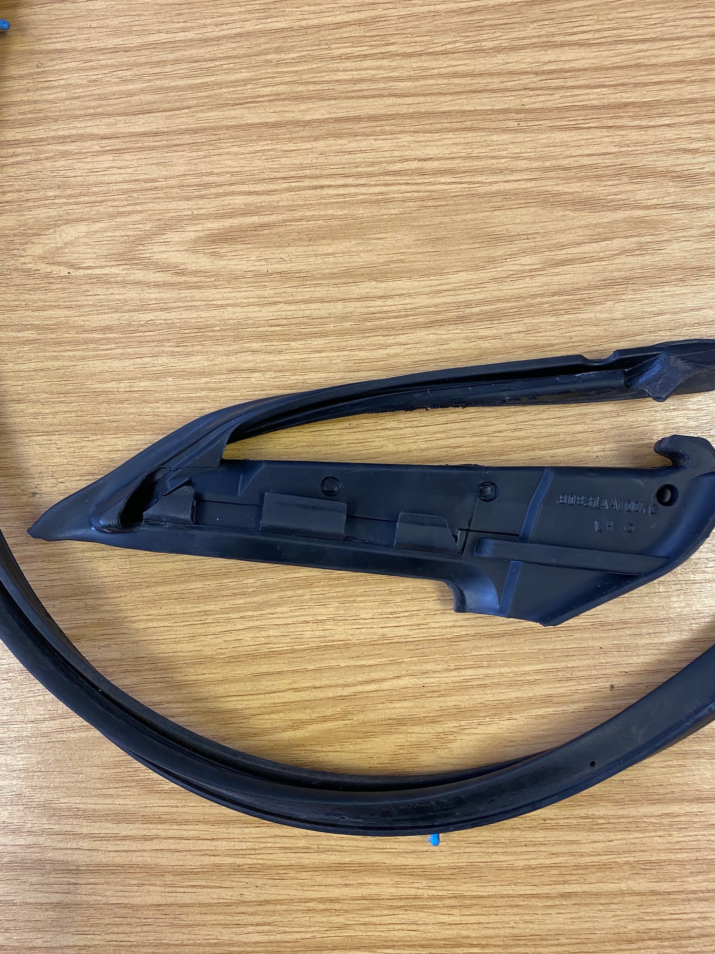 Nissan Skyline GTR R34 Front Left Door Weatherstrip Seal 99-02 80831AA100