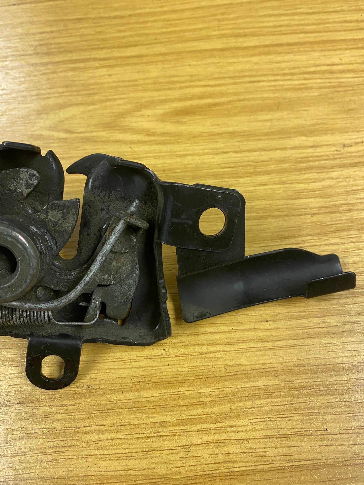 Subaru Impreza WRX STI VER 8 Blobeye Bonnet Catch Latch Mechanism 03-05