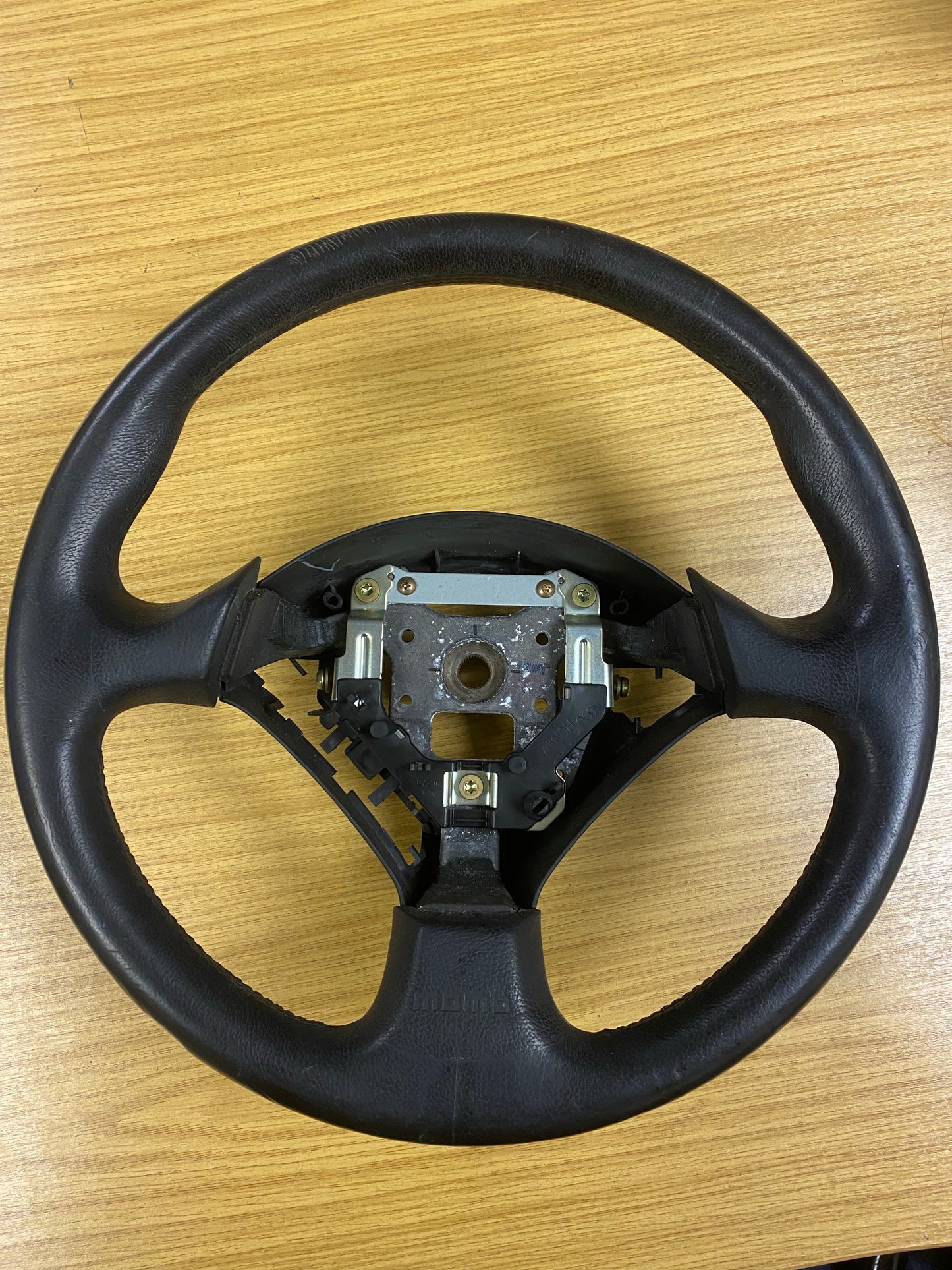 Honda Integra Type R DC5 Steering Wheel MOMO UK PARTS