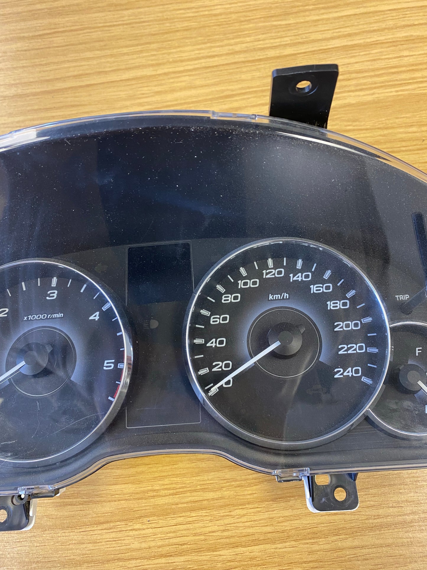 Subaru Legacy Outback Turbo Diesel Speedometer Cluster Dial Unit 85003AJ080 NS05003K