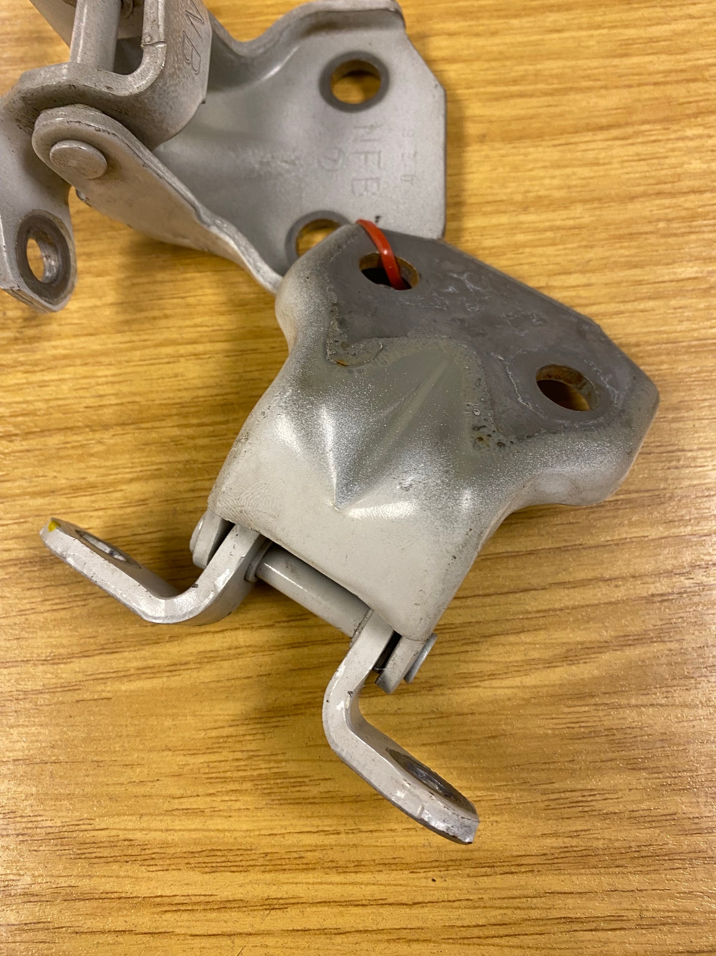 Subaru Impreza Front Left Door Hinge Hinges Pair 10-14 UK Parts