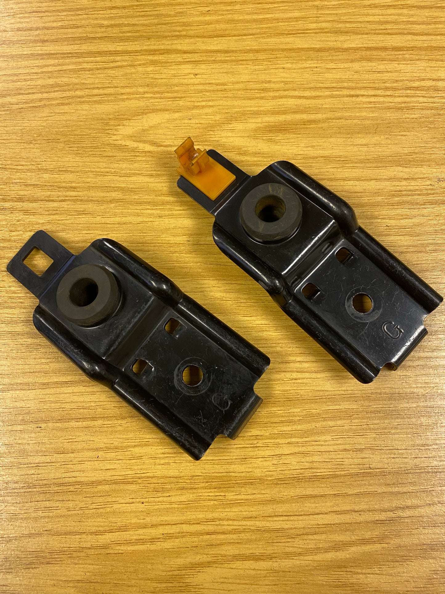 Subaru Impreza WRX STI 7 8 Blobeye Top Radiator Brackets 02-05 UK JDM