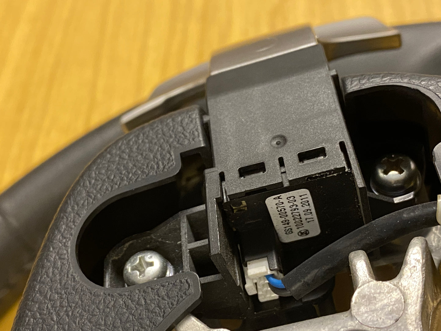 Subaru Impreza 2.0 Auto Automatic Paddle Shift Multi-Functional Steering Wheel