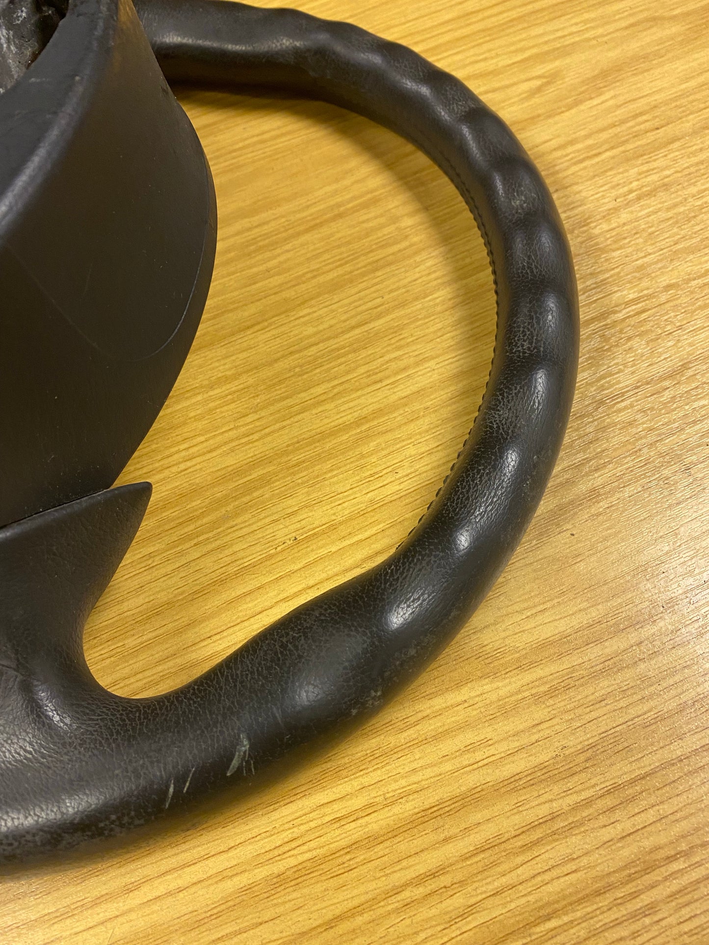 Honda Integra Type R DC5 Steering Wheel MOMO UK PARTS