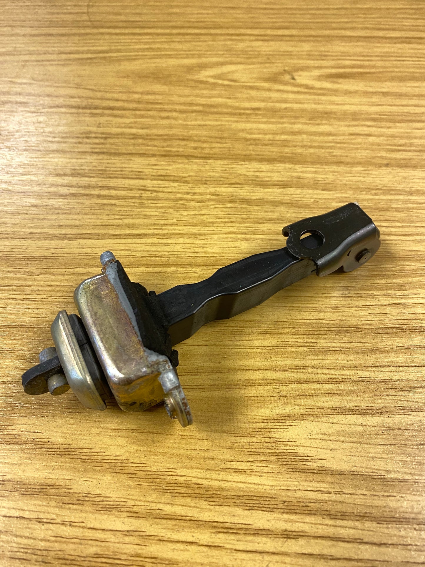 Nissan Skyline GTR GTT GT-T R34 BNR34 Front Left Right Link Door Stopper