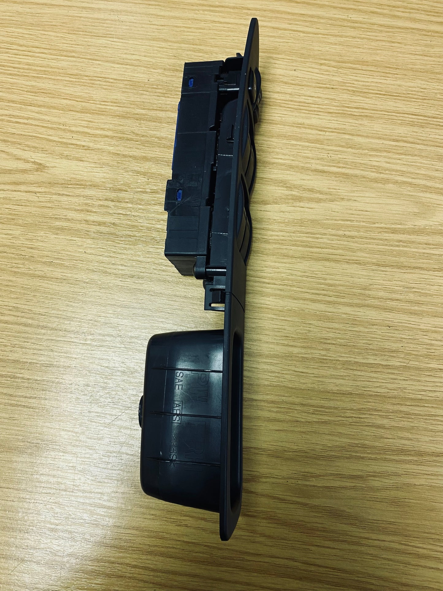 Subaru Impreza STI 8 9 Blobeye Hawkeye Front Right Electric Window Switch 03-07 (2)