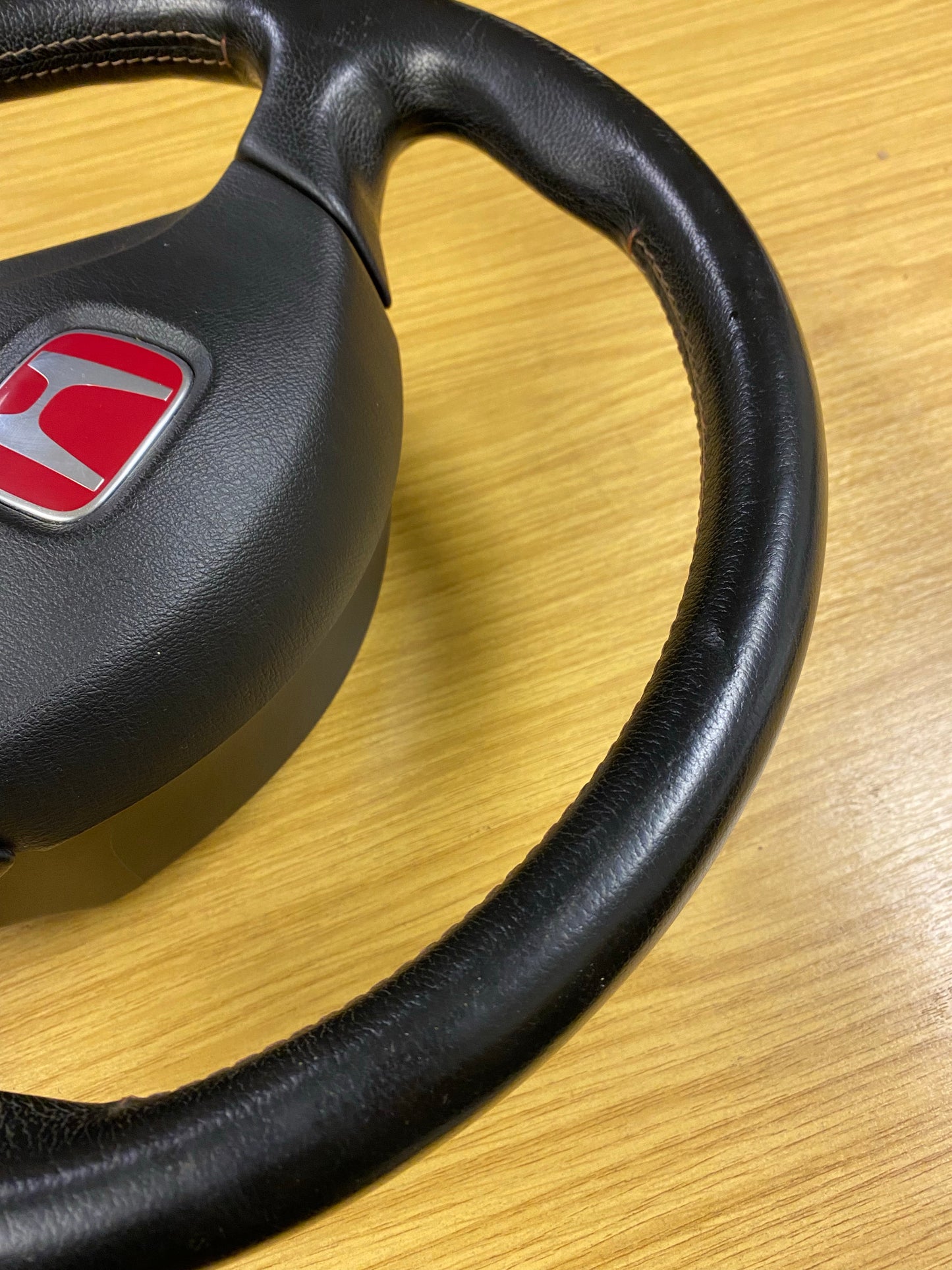 Honda Integra Type R DC5 Complete Steering Wheel MOMO UK PARTS