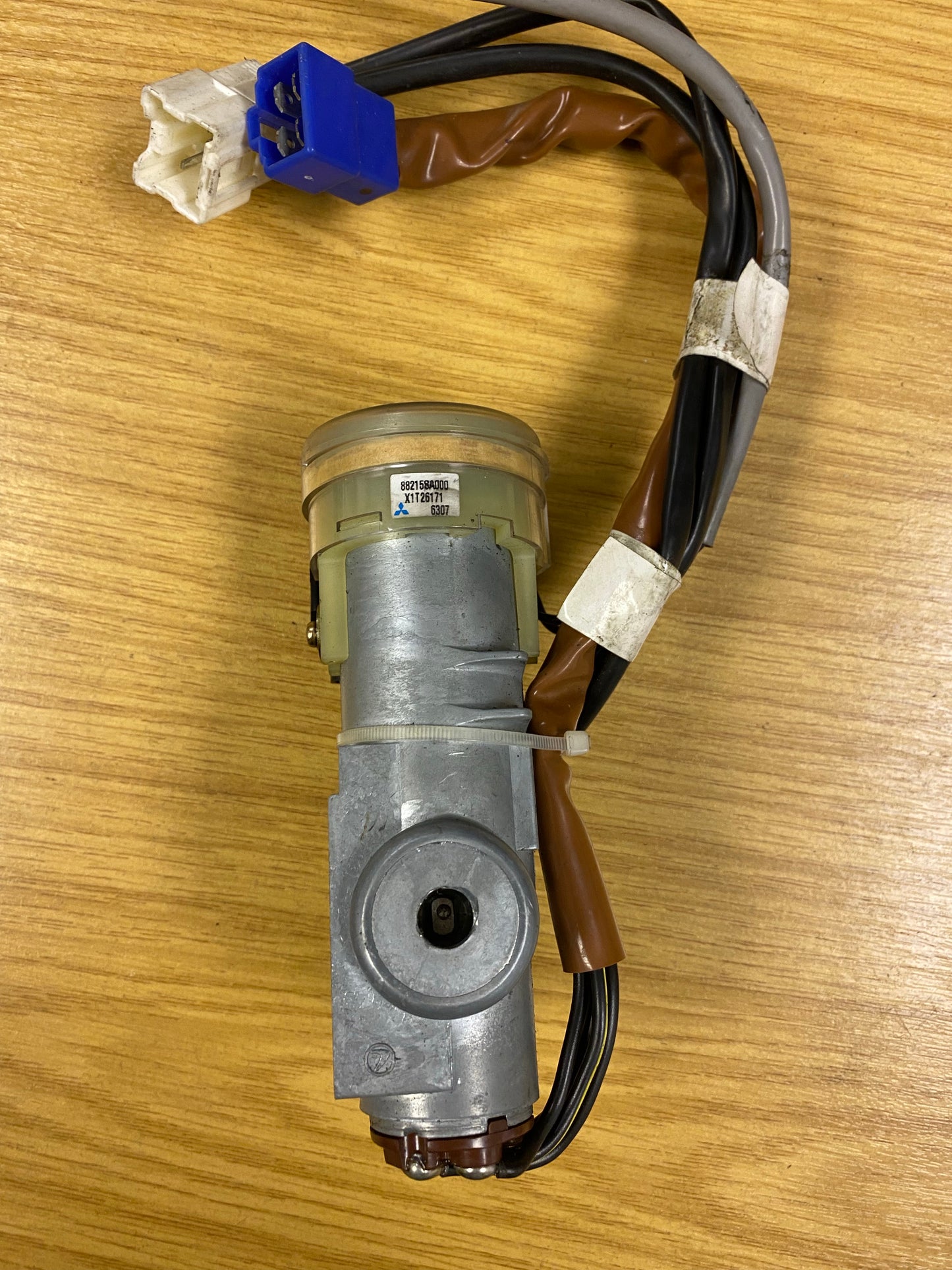 Subaru Impreza STI 9 Hawkeye Ignition Barrel Switch 882158A000 X1T26171