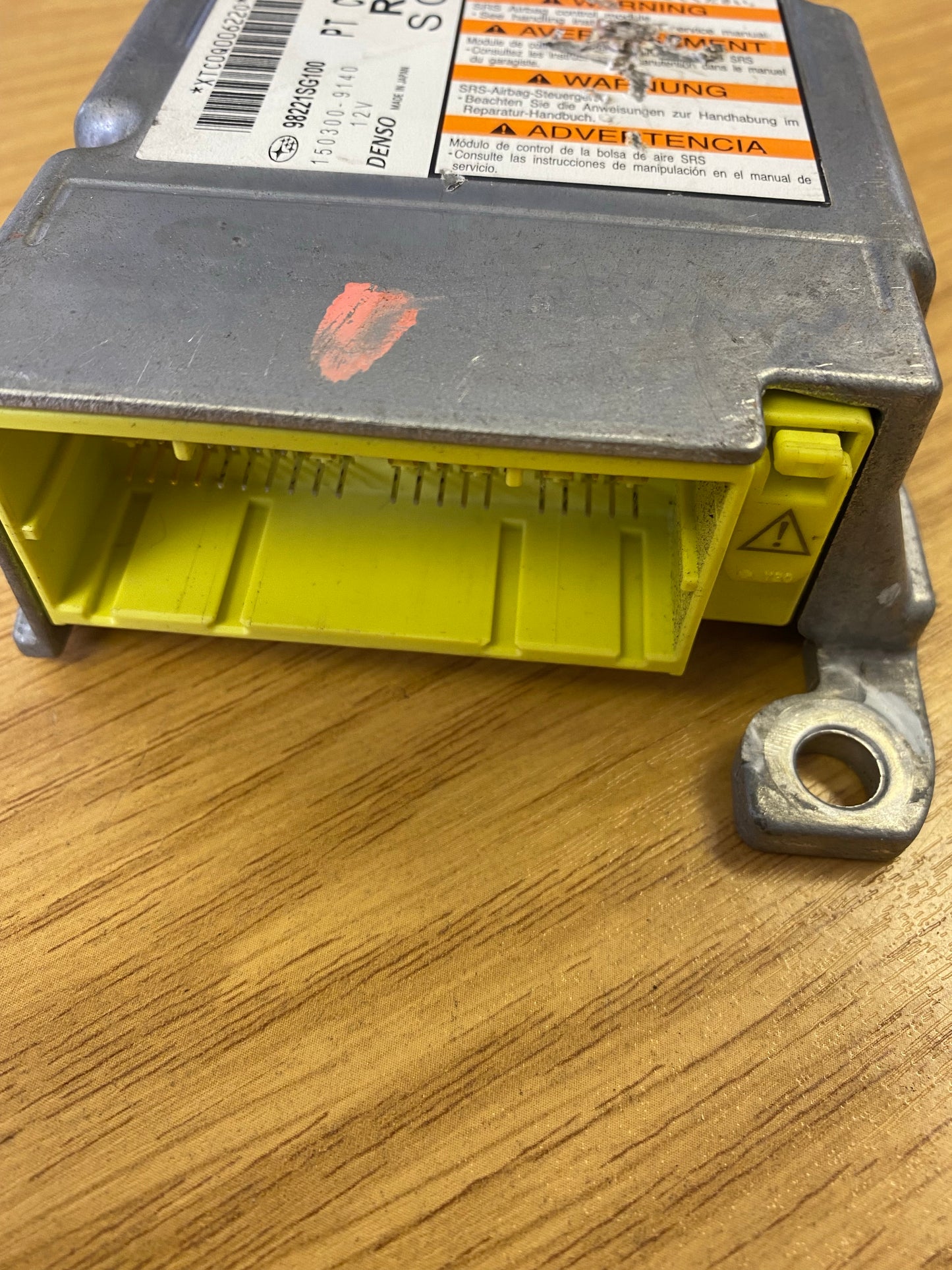Subaru Forester SJ SRS Air Bag Airbag Control Module Unit Denso 98221SG100