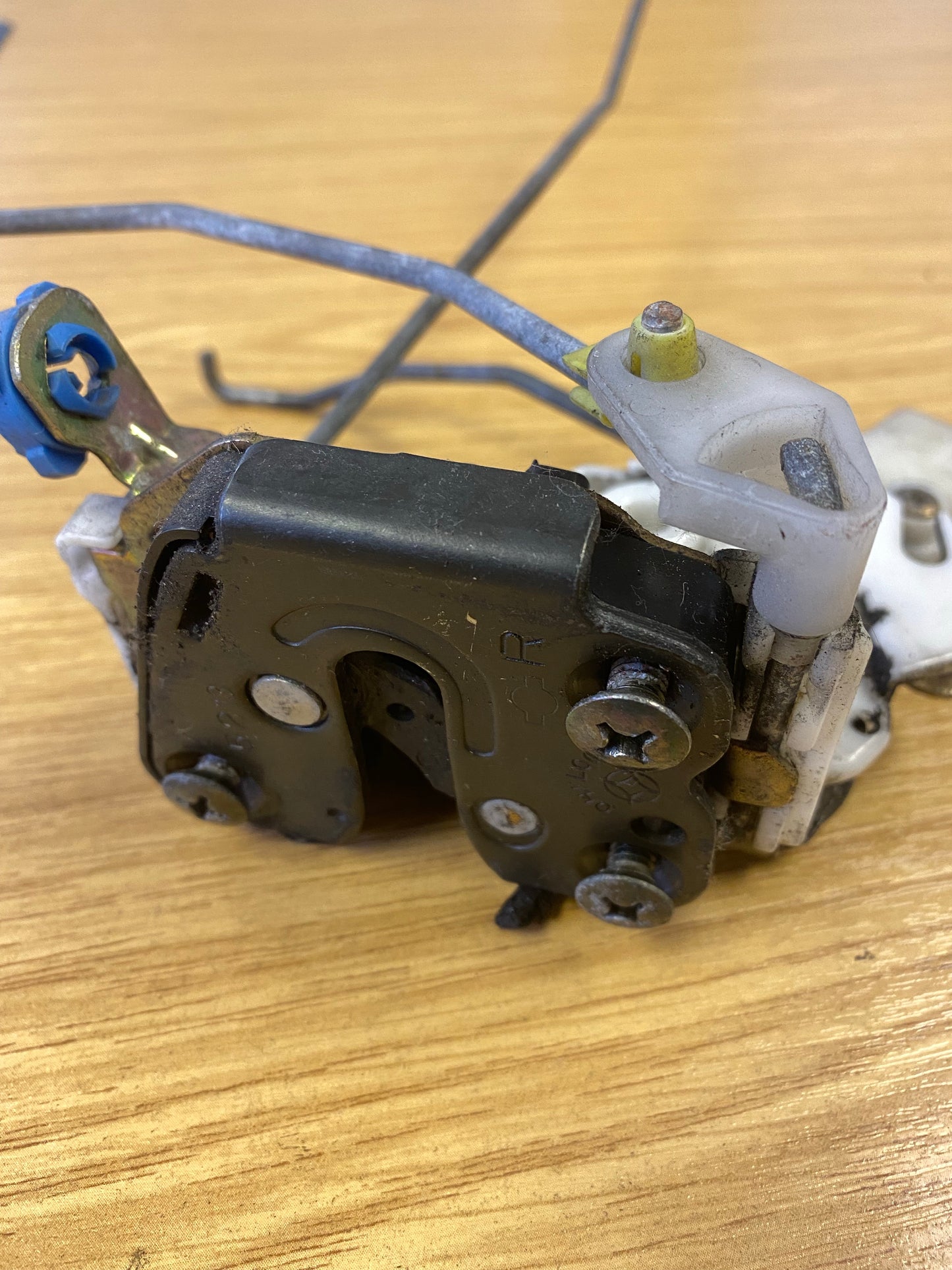 Nissan Skyline GTR R33 BCNR33 Front Right Door Latch Catch Lock Mechanism Rods