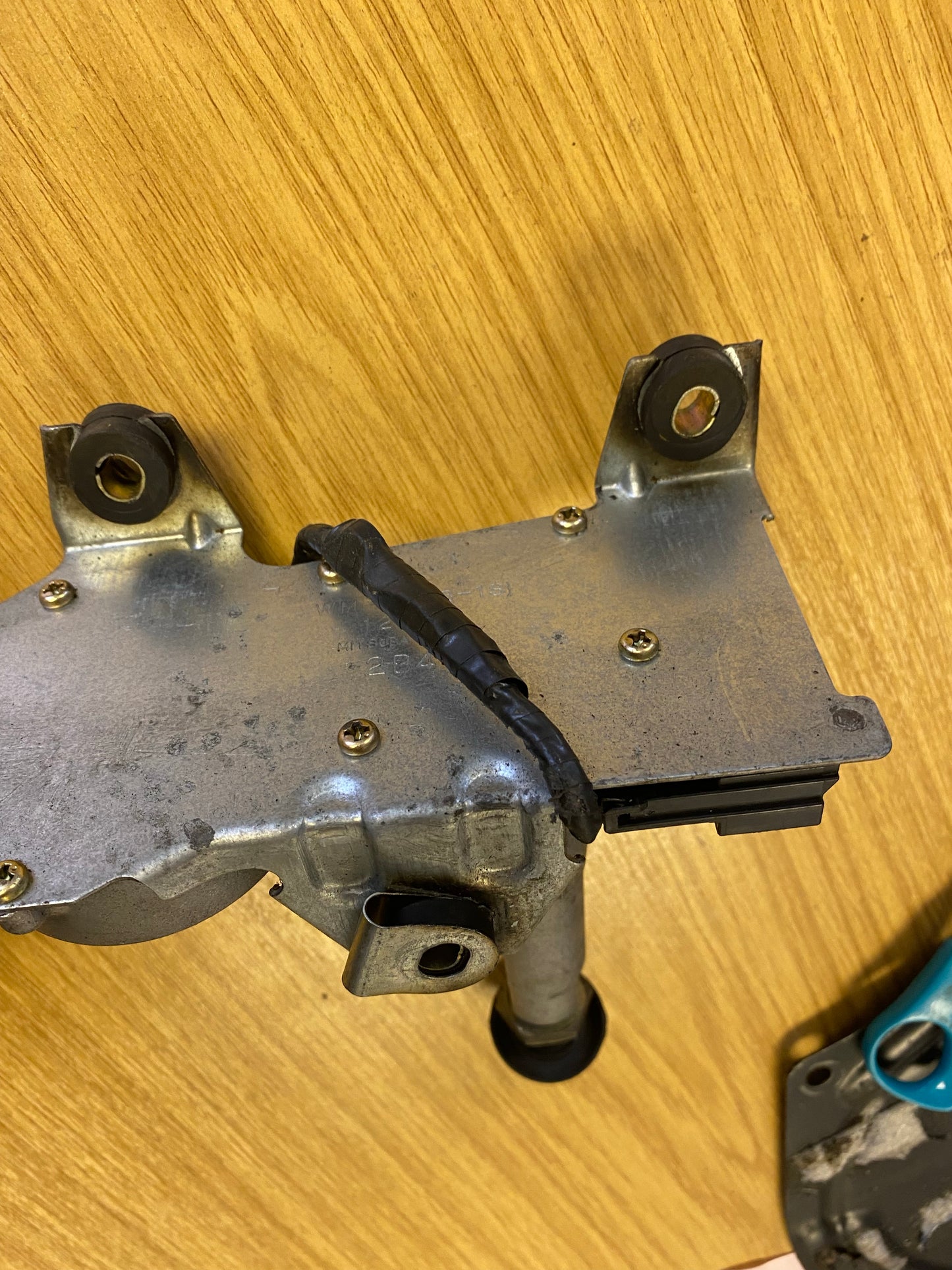 Mitsubishi Lancer Evolution Evo 4 Evo 5 Evo 6 IV V VI Rear Wiper Motor
