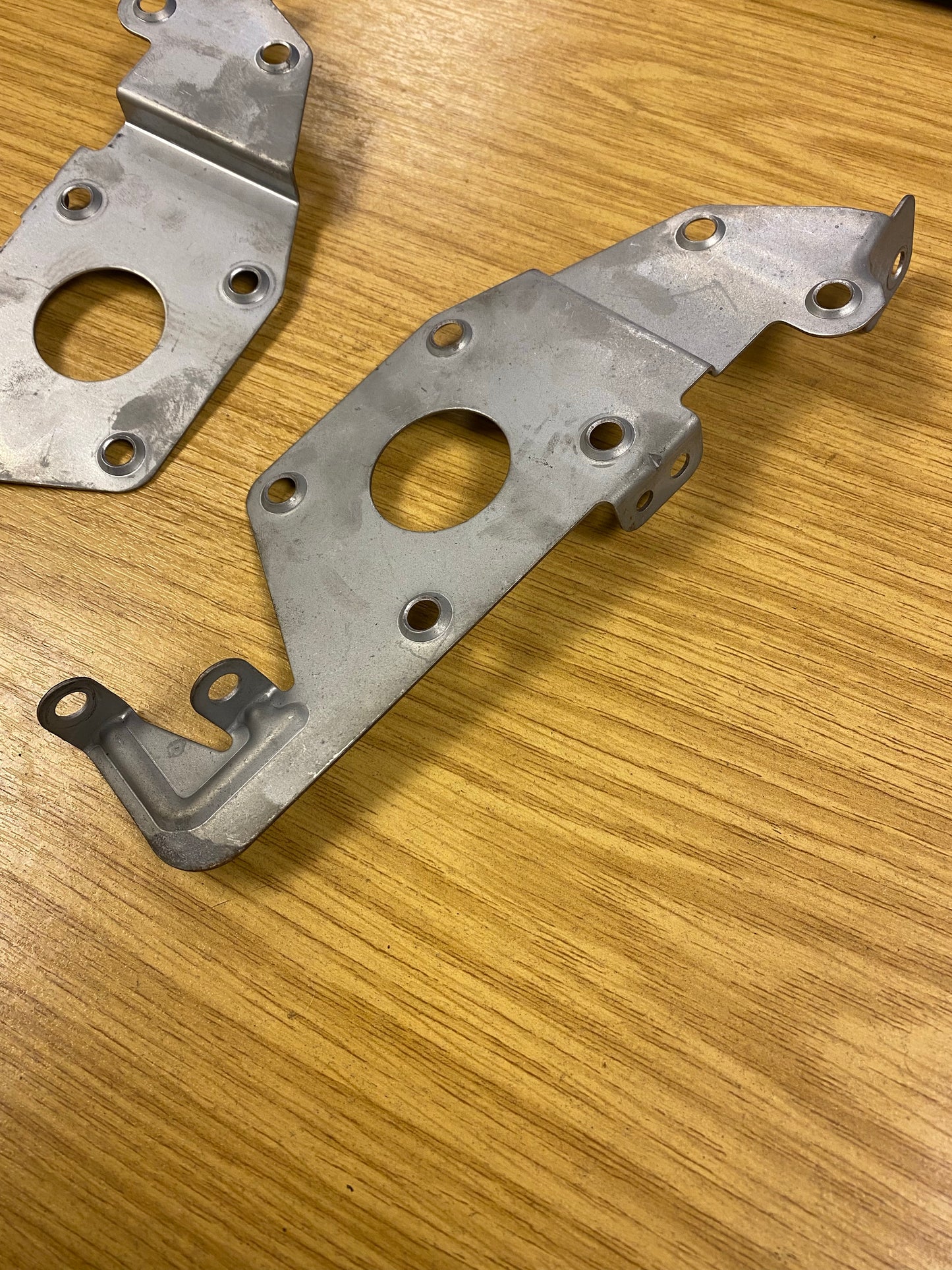 Nissan Skyline GTR R34 BNR34 Stereo Radio Mount Mounting Bracket Pair 99-02 (1)