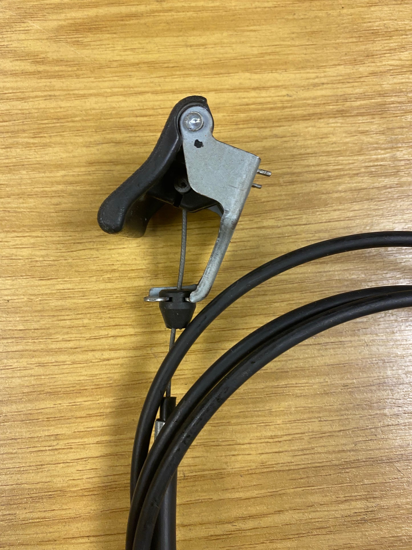 Subaru Outback MK4 (BR) 2.0D Bonnet Hood Release Pull Handle Bracket & Cable