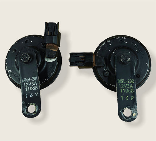 2x Genuine OEM Honda Integra Type R DC5 Dual Twin Horn Horns Pair UK (2)