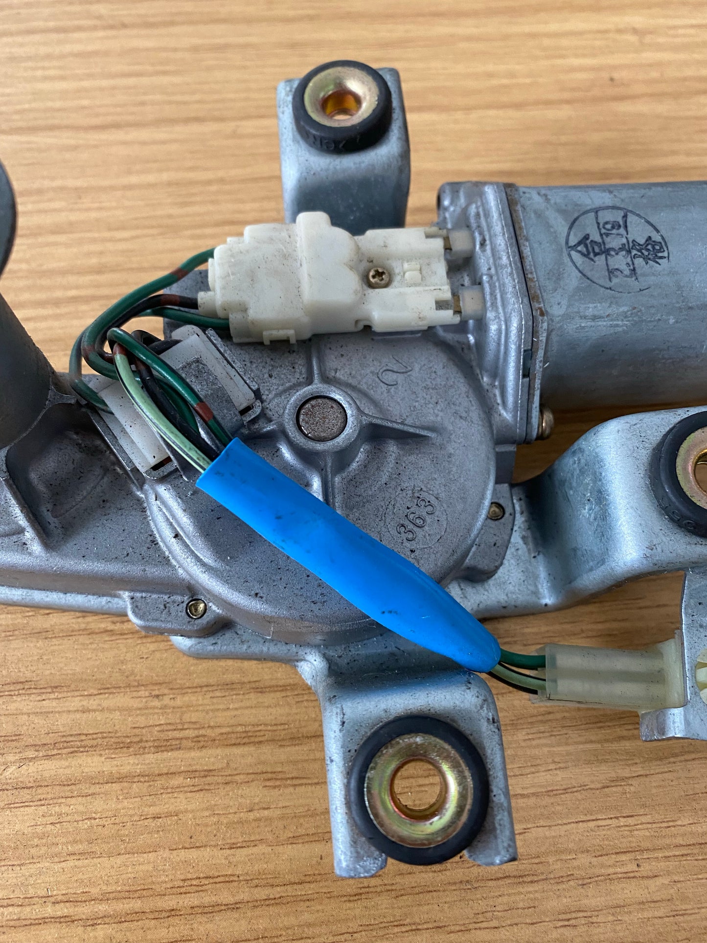 Honda Integra Type R DC5 Rear Windscreen Wiper Motor 34363-581 2001-2005