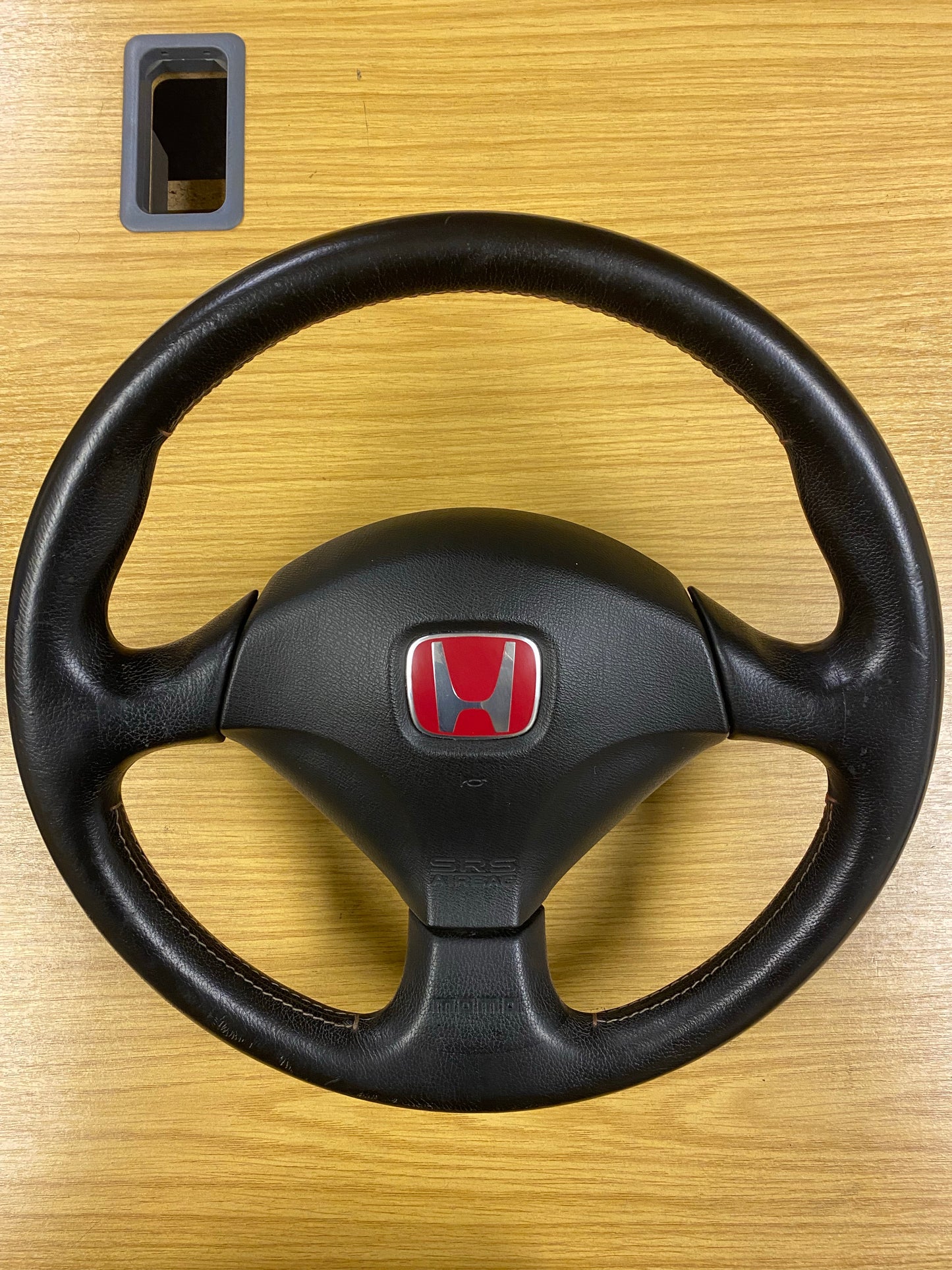 Honda Integra Type R DC5 Complete Steering Wheel MOMO UK PARTS
