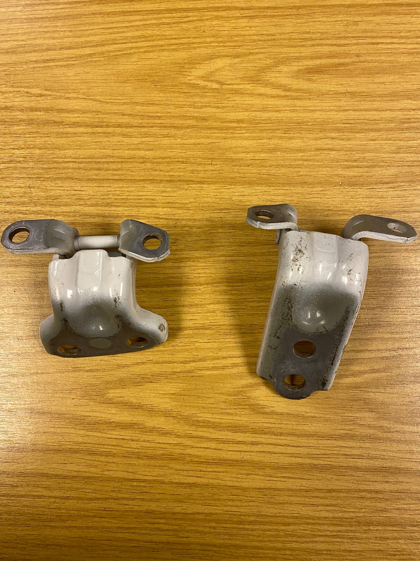 Subaru Impreza Rear Left Door Hinge Hinges Pair 10-14 UK Parts