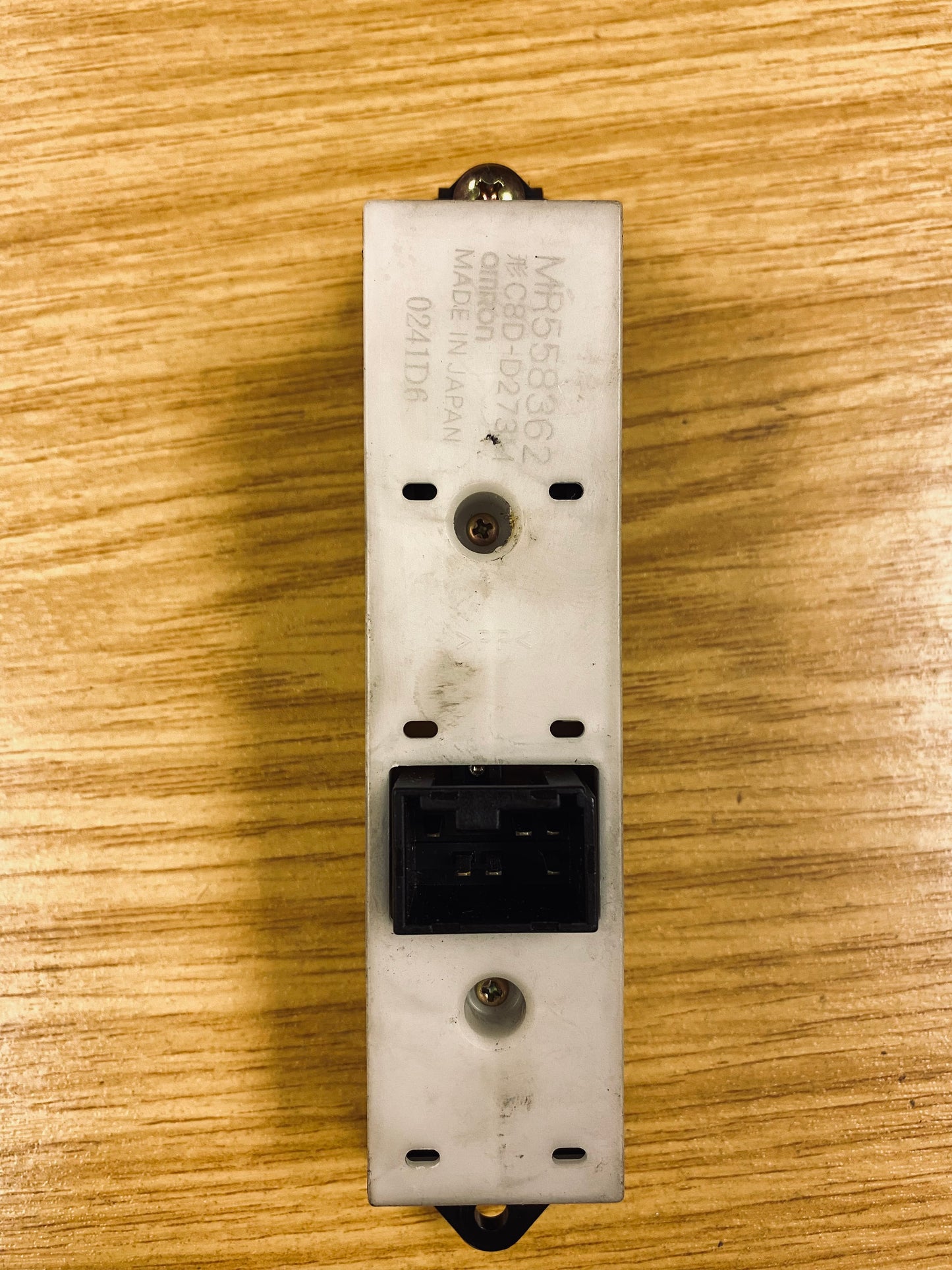 Mitsubishi Lancer Evo 7 VII Rear Right RHS Window Power Switch CT9A