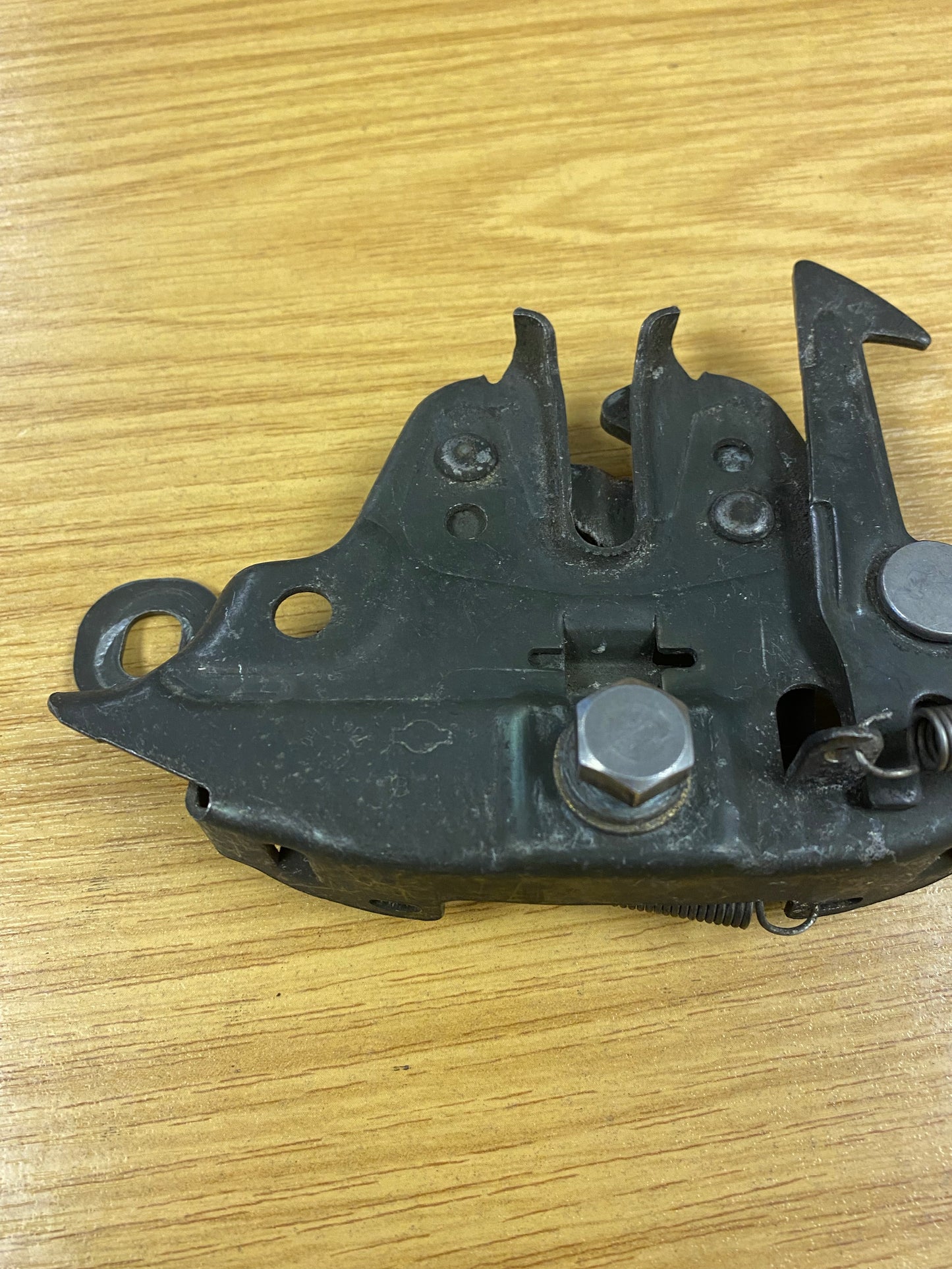 Nissan Pulsar GTI-R GTIR Bonnet Latch Catch Mechanism