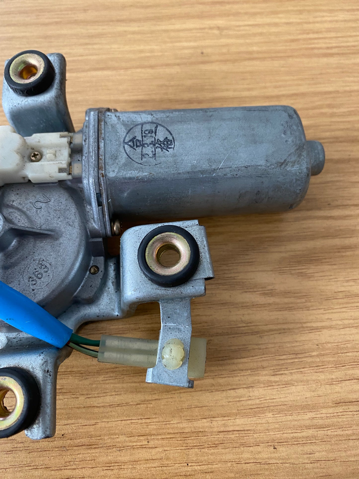 Honda Integra Type R DC5 Rear Windscreen Wiper Motor 34363-581 2001-2005