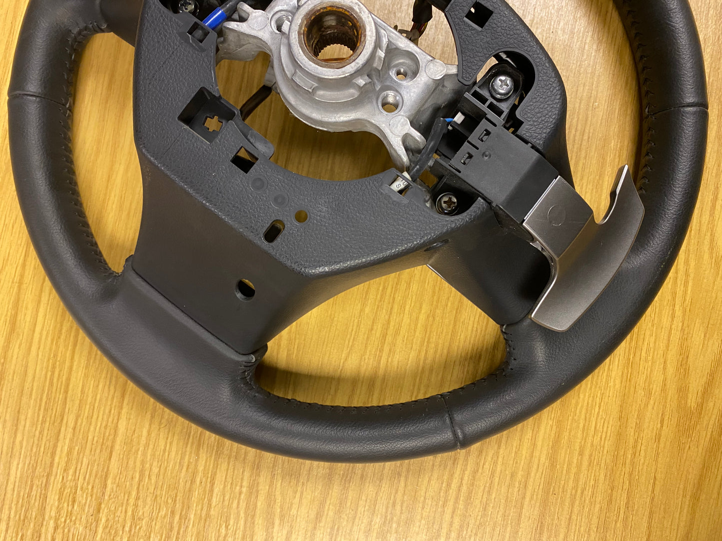 Subaru Impreza 2.0 Auto Automatic Paddle Shift Multi-Functional Steering Wheel
