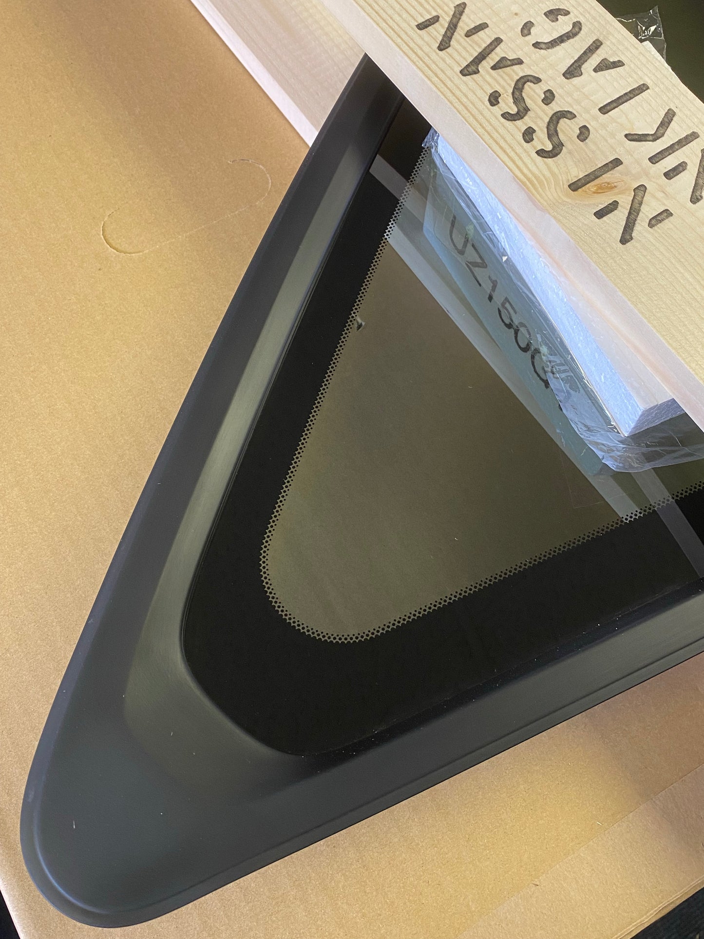 Brand New Genuine Nissan Skyline GTR GTT R34 Rear Right Quarter Window Glass RHS