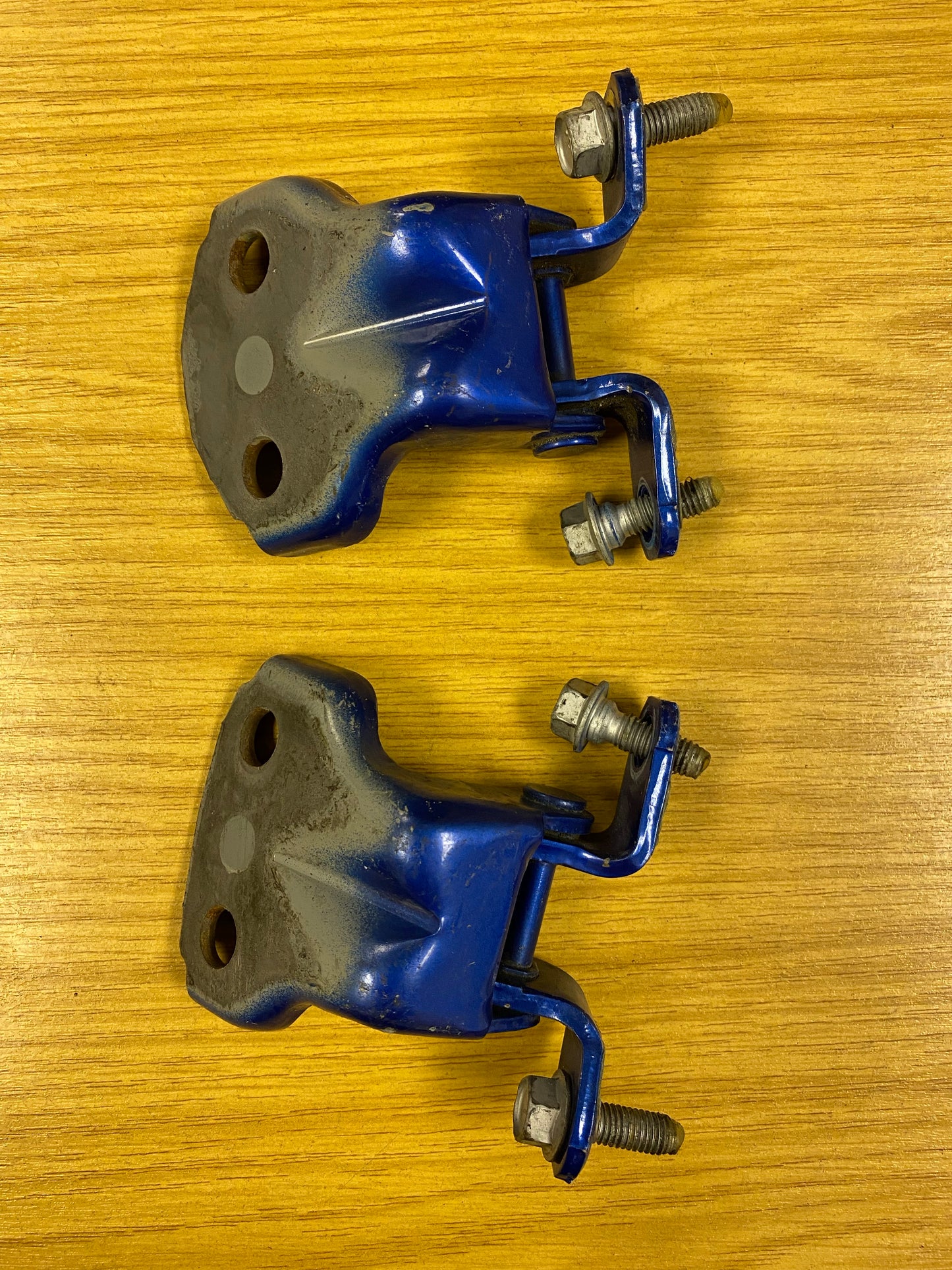 Subaru Impreza STI 8 9 Blobeye Hawkeye Rear Left Door Hinge Hinges Pair UK PARTS